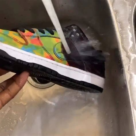 nike schuhe die farbe wechseln